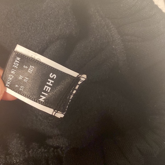 black sweatpants - Picture 2 of 4